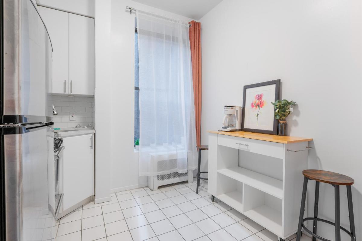 Monthly NYC Rentals- Beautiful Studio Unit - Housity