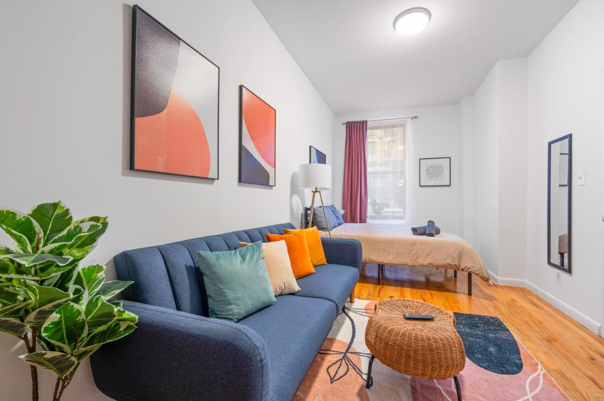 Monthly NYC Rentals- Beautiful Studio Unit - Housity