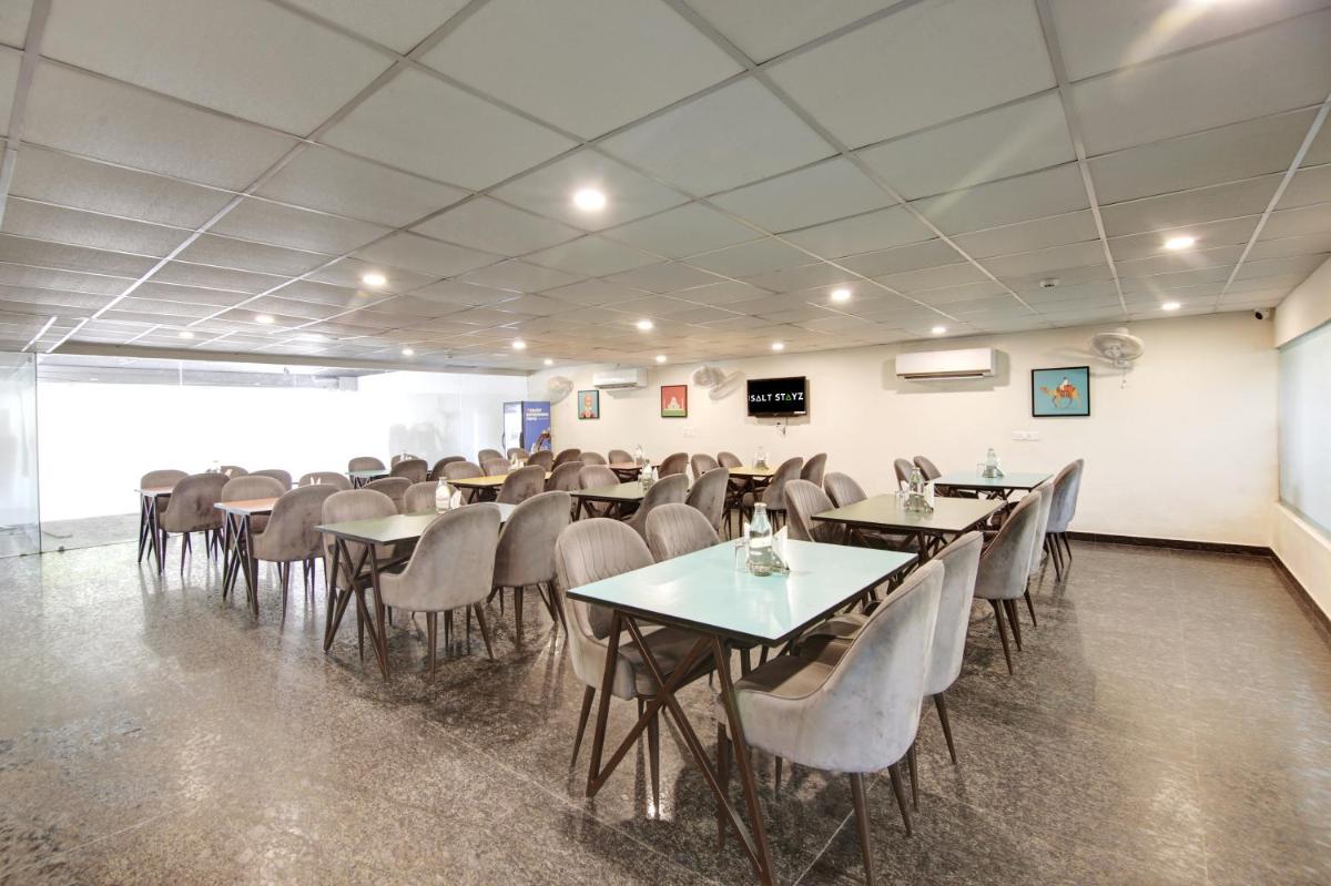 Saltstayz Select - Huda City Center - Hizvo