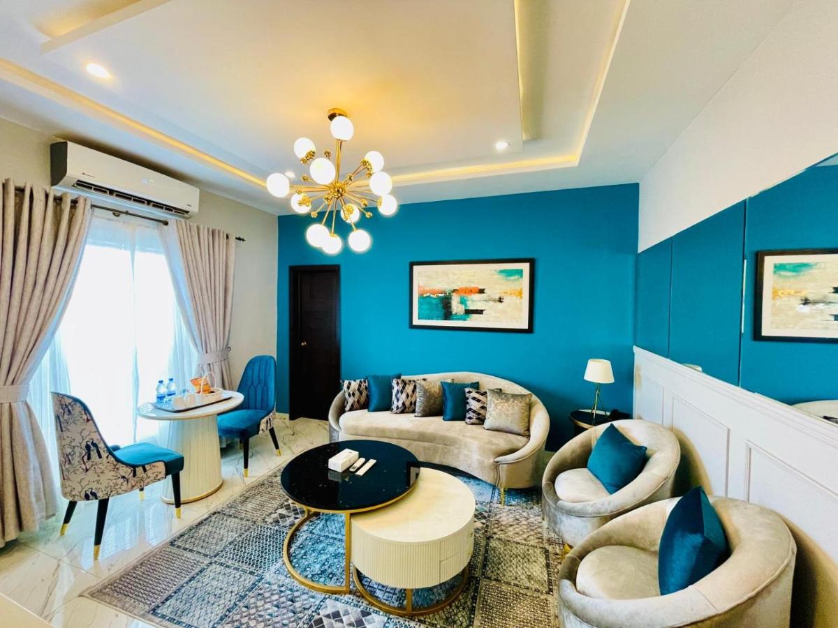 Faletti’s Grand MM Alam Road - Housity