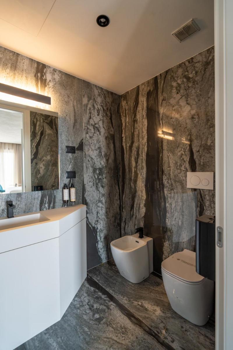 MòN Luxury Rooms SPA - Housity
