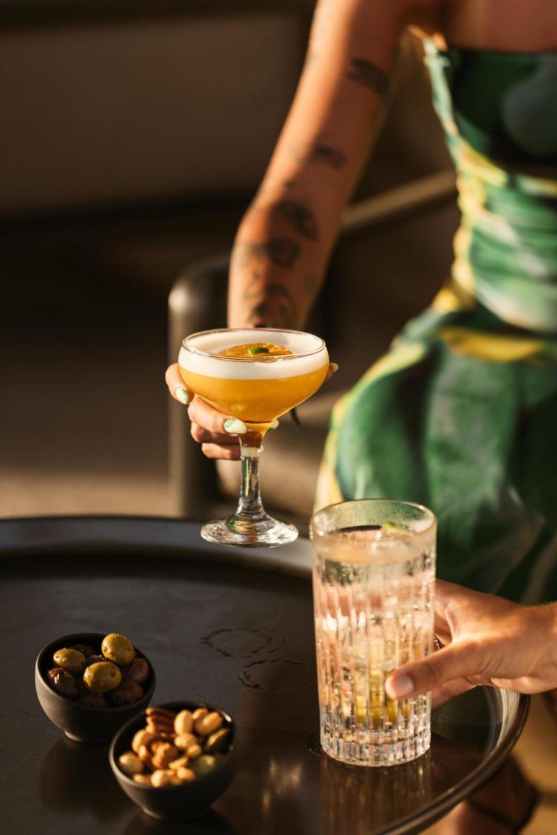 Bebidas en 7Pines Resort Ibiza, part of Destination by Hyatt