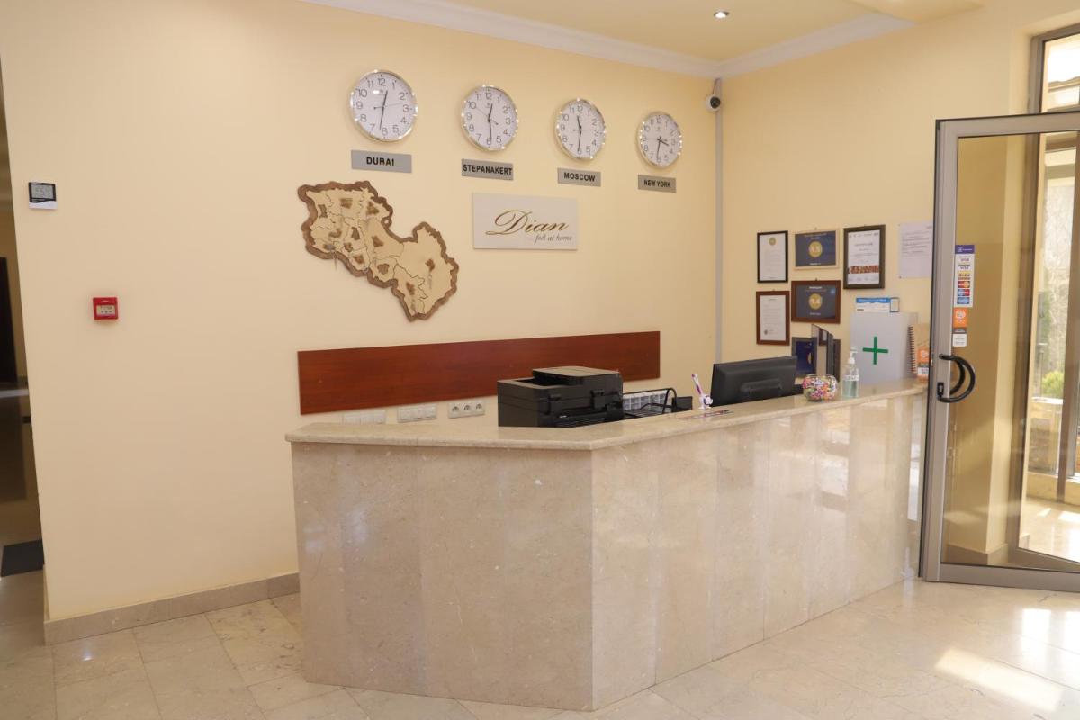 Syunik Hotel - Housity