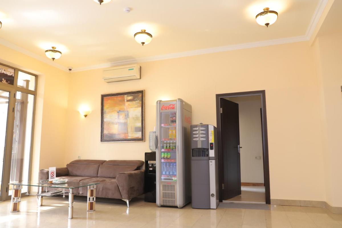 Syunik Hotel - Housity