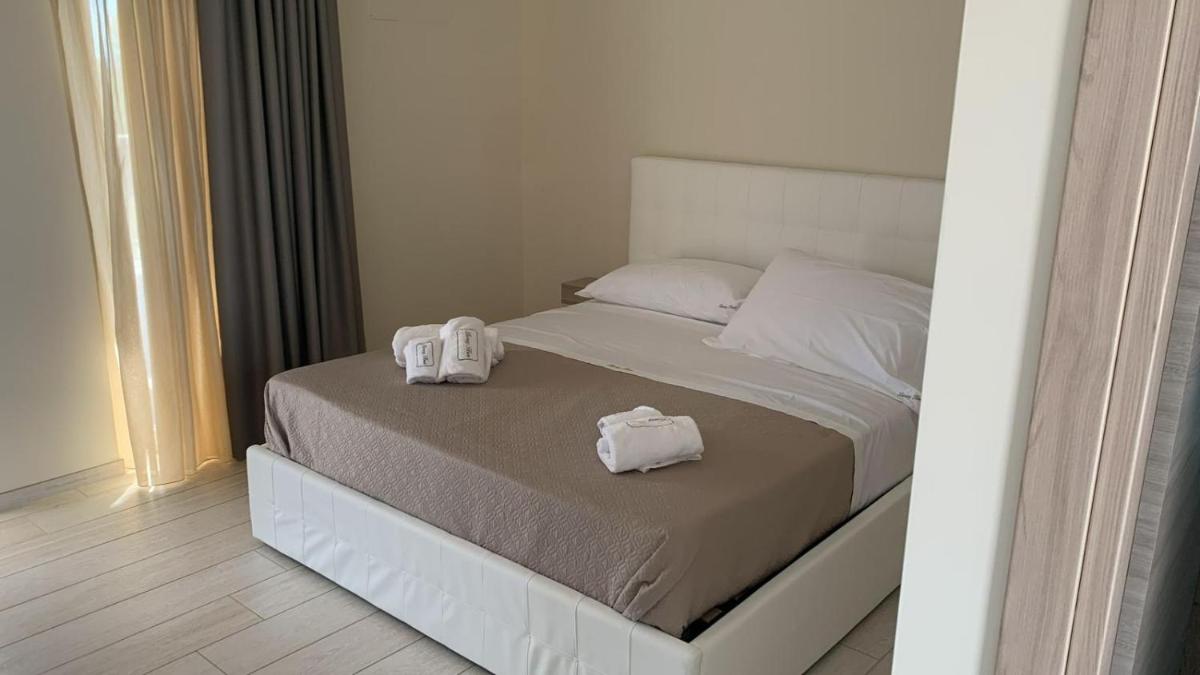 Luxury House - Housity