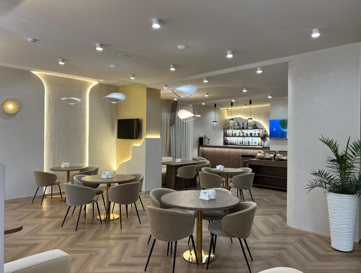 Hotel FN Shymkent - Housity