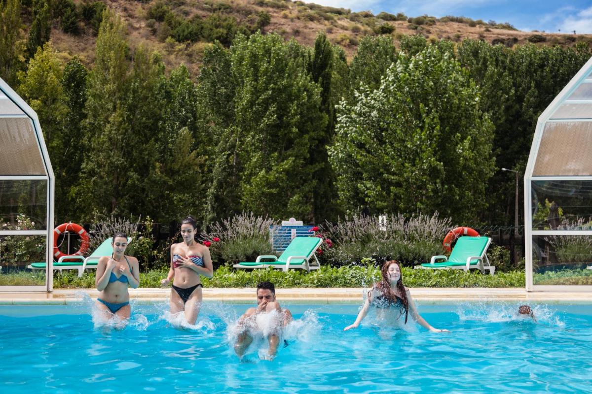 Montesinho Eco-Resort - Housity