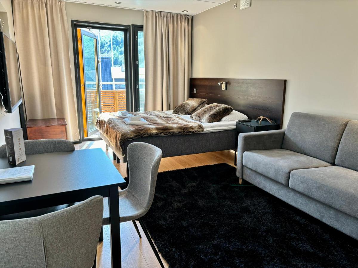 Levi Suites Levi Gold - Housity