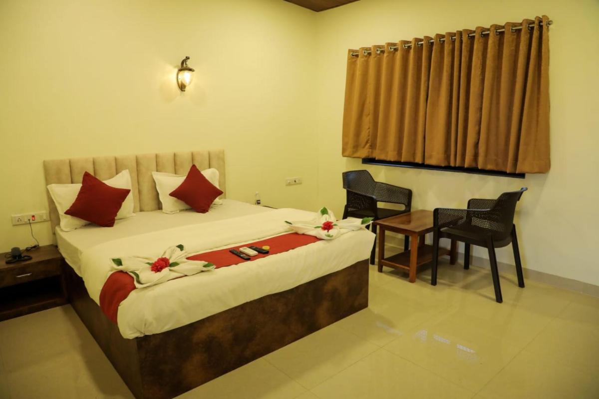 Mokalbaug Beach Resort - Housity