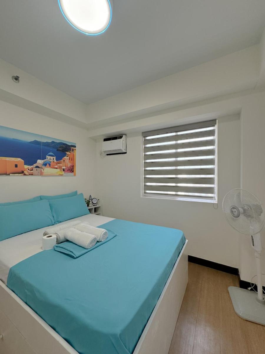 1 Bedroom Family bed with Balcony and Pool view - Housity