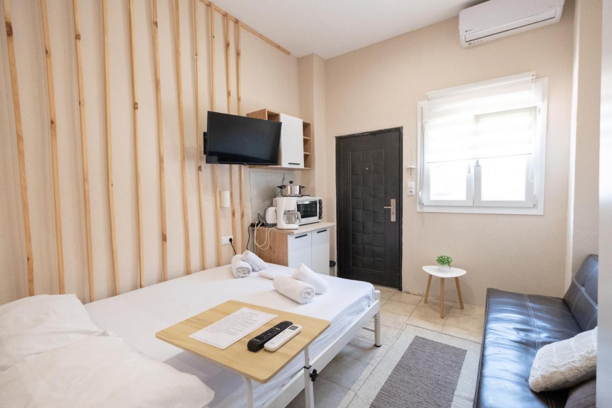 Athanias Studio - Housity