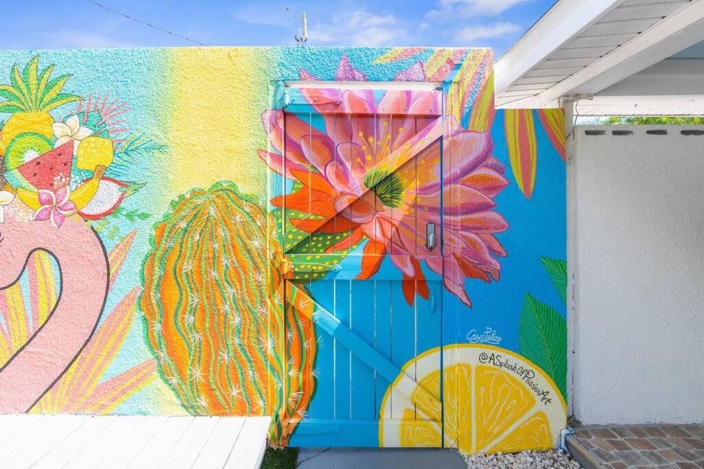 Beach Please in USA #1 ranked beach St Pete Beach - Housity