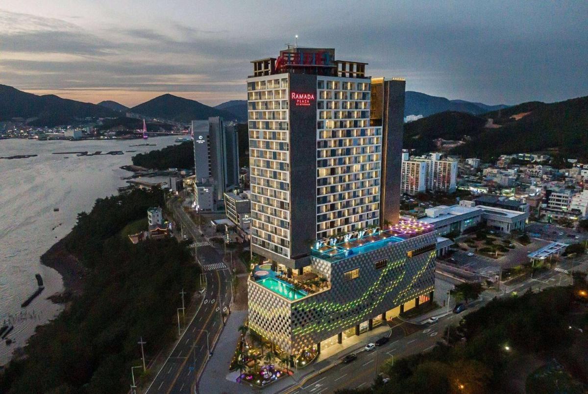 Ramada Plaza by Wyndham Dolsan Yeosu - Housity