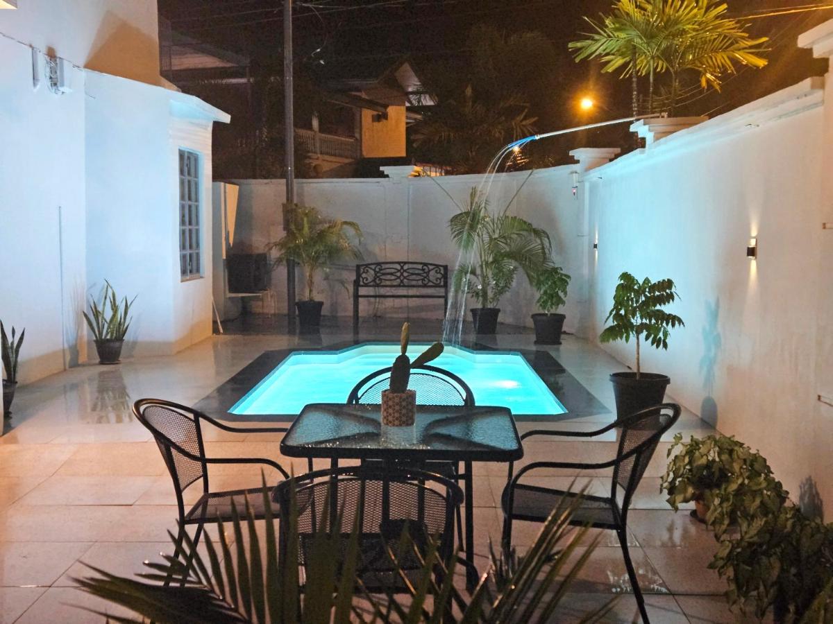 Suitetrails - Riverside Apartments Bed and Breakfast
