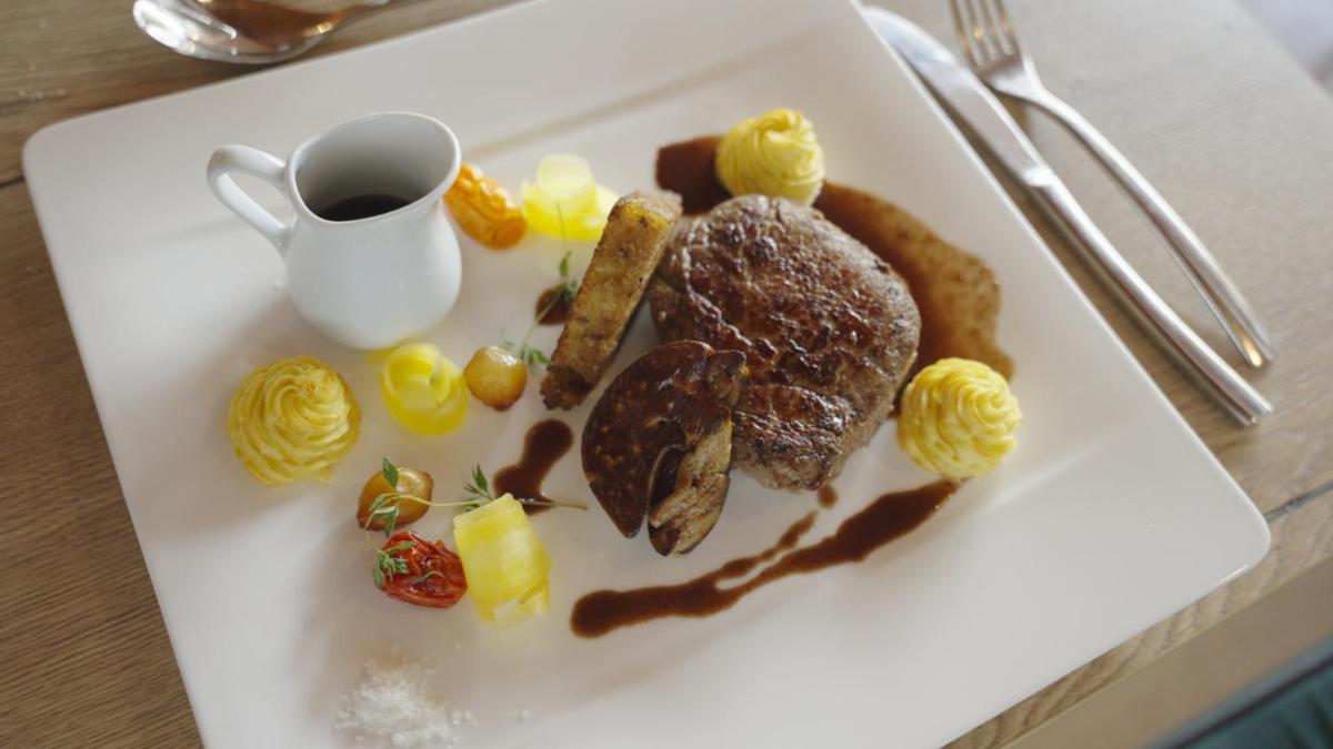 Nourriture dans l'hôtel ou à proximité