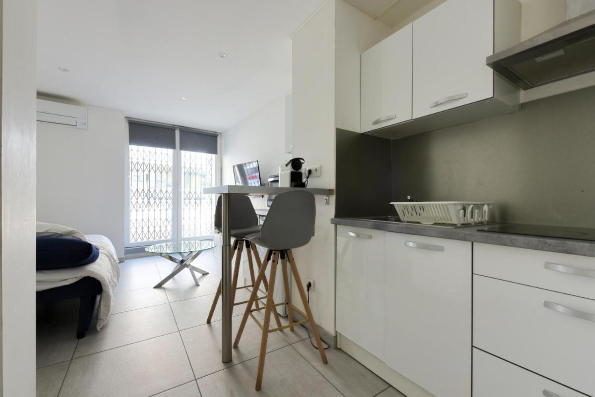 Provençal Studio Netflix Appart-hotel-Provence - Housity