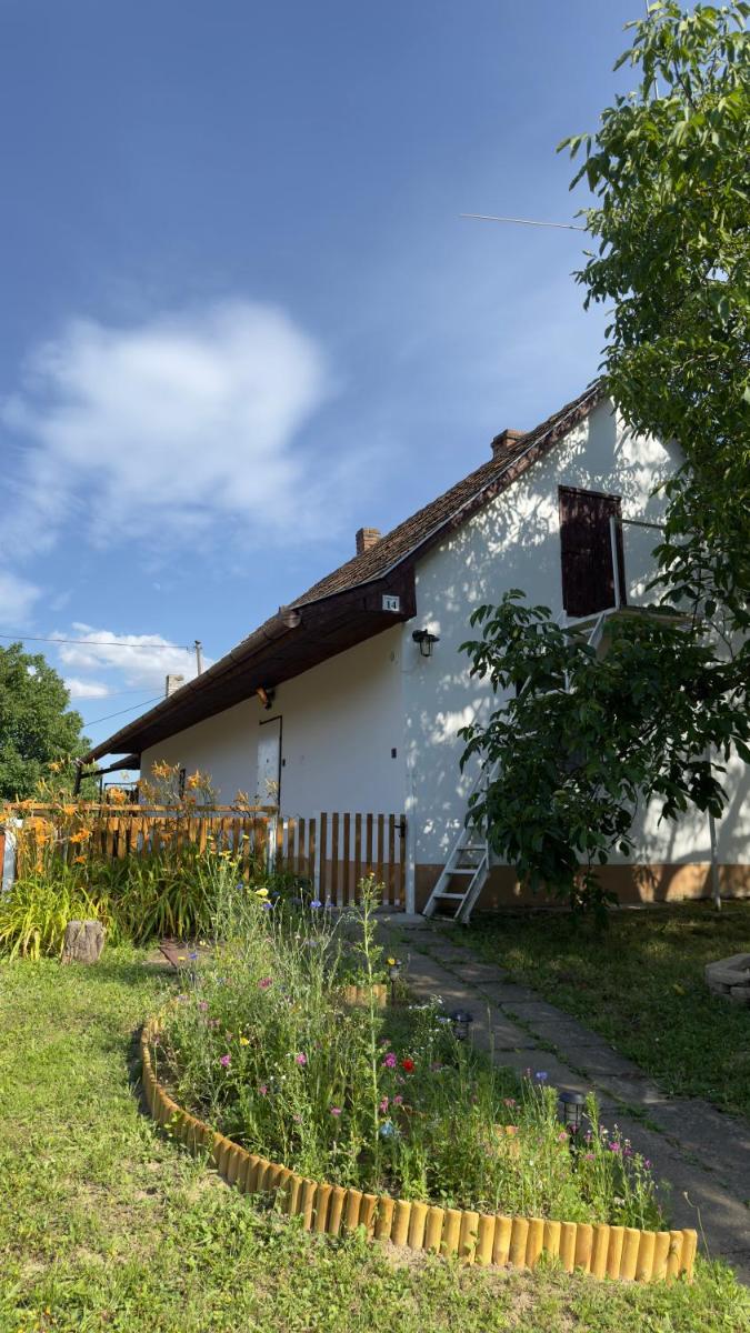 Cinege Vendégház Szekszárd - Housity