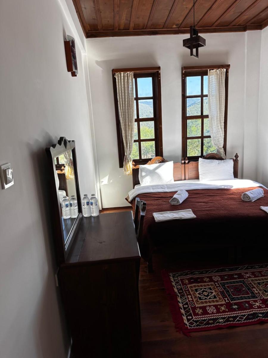 Ecevit Hanı - Housity