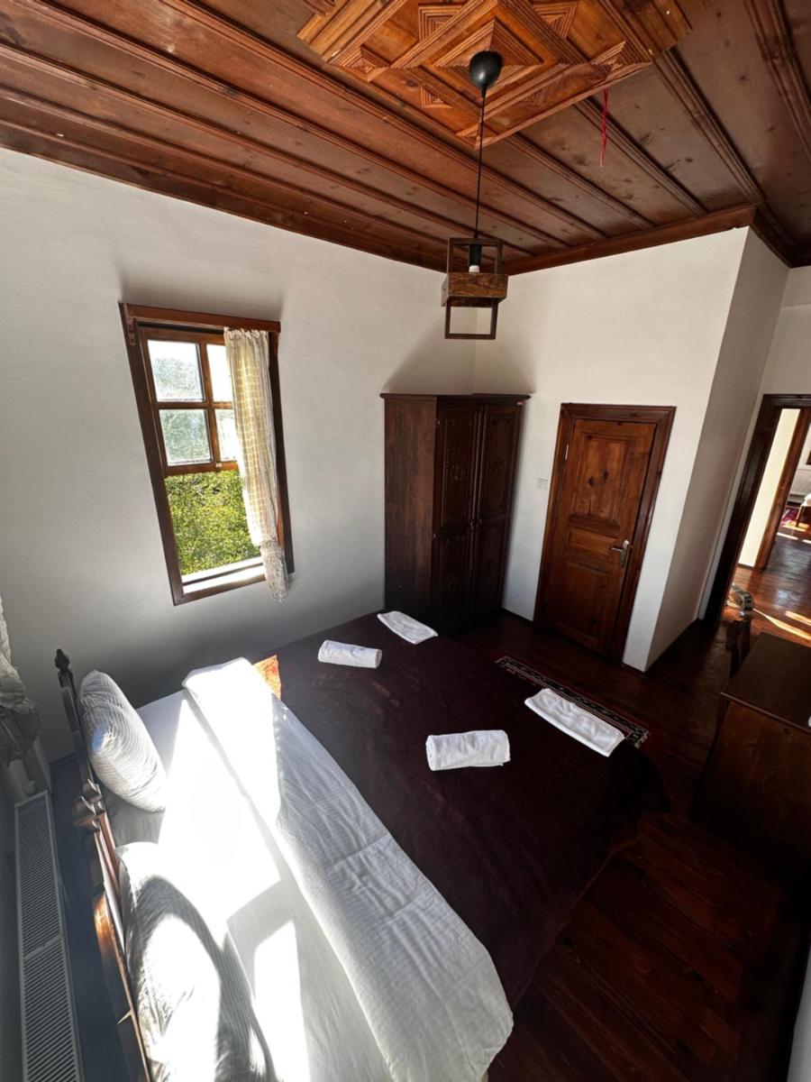 Ecevit Hanı - Housity