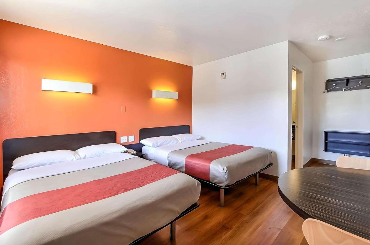Park Inn by Radisson, San Jose - Housity