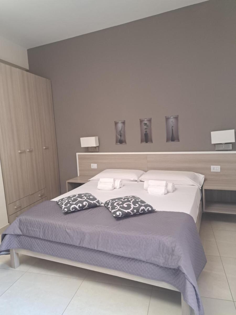COSTA APARTMENT NAPLES - Housity