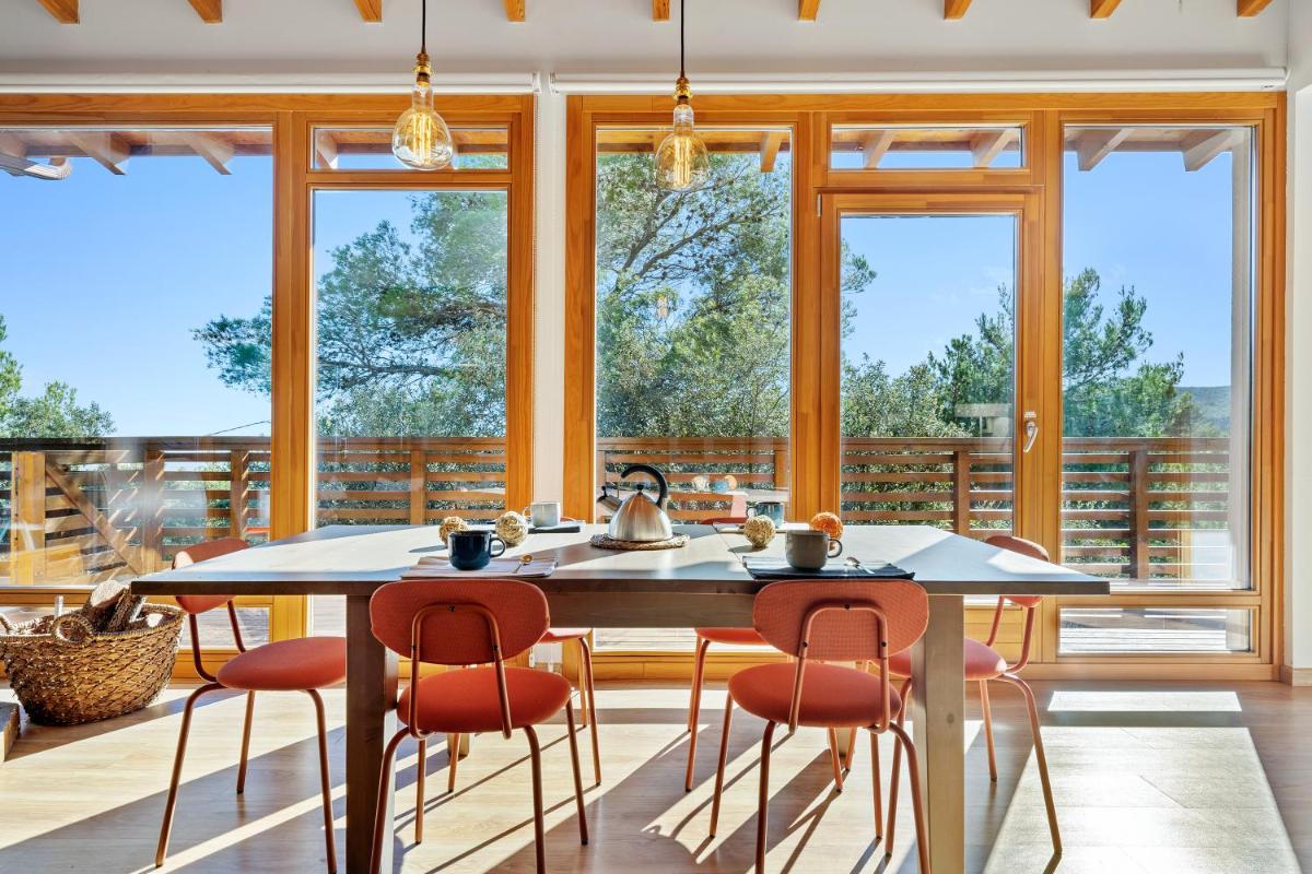 Casa nórdica en el bosque con vistas al mar - Housity