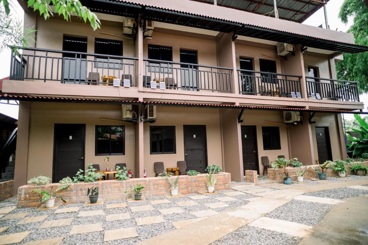 Alona Princess Suites - Housity