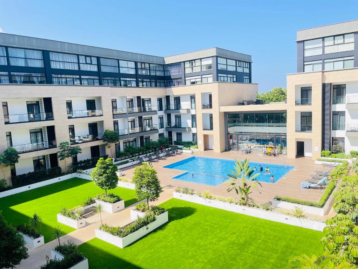 Suitetrails - Golden Place Properties At The Embassy Gardens