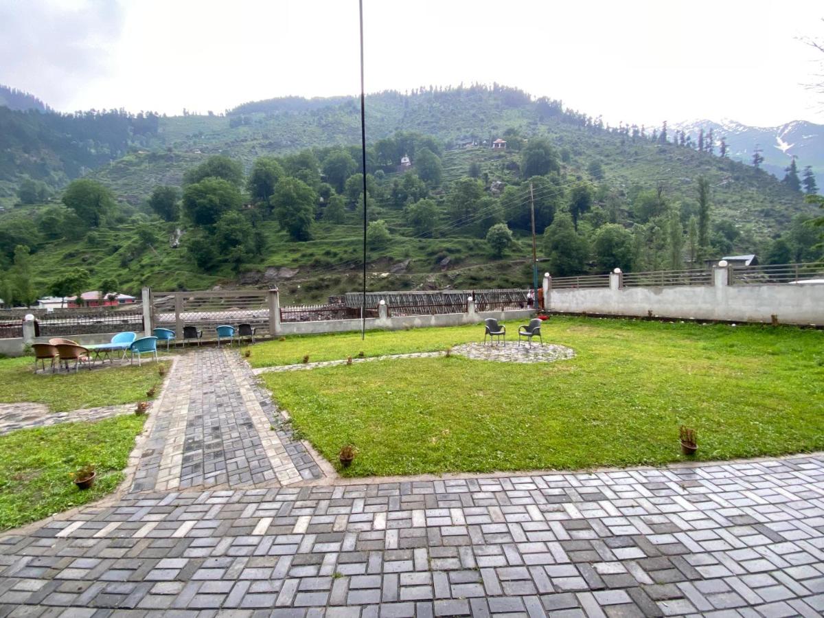 River Garden Hotel and Resort - Housity