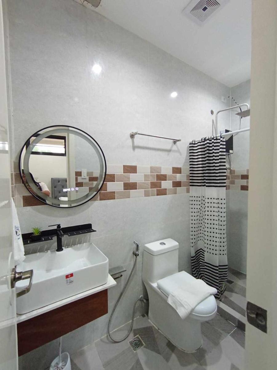 Kristinas Aparthotel Kabankalan - Housity