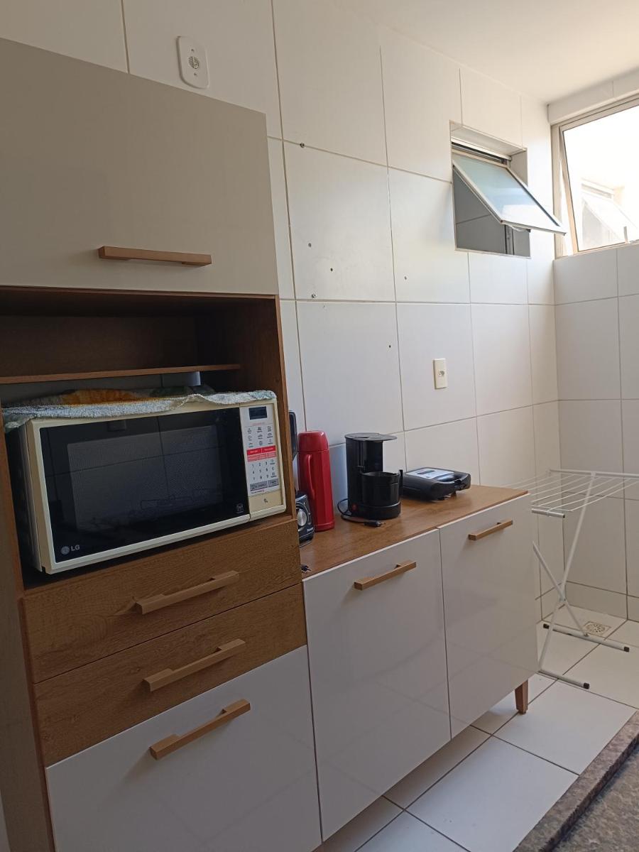 AP 102 Acolhedor situado na Zona Leste, com 3 quartos sendo 1 suíte - Housity