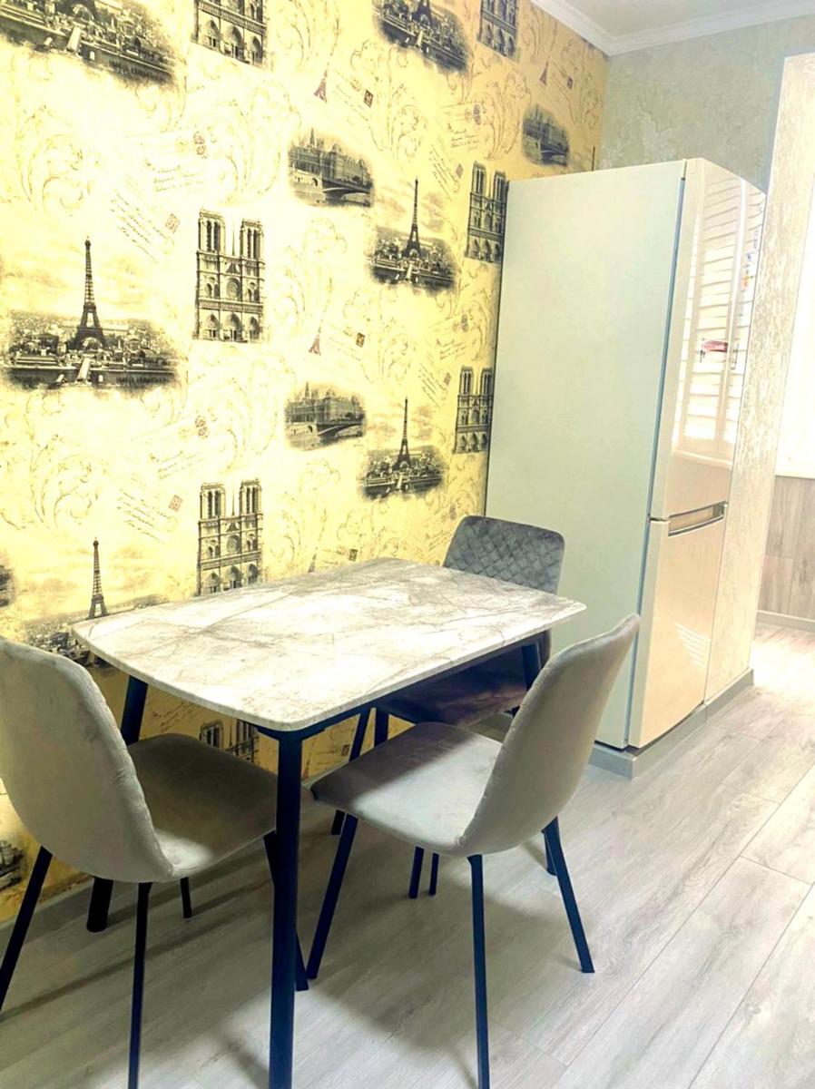 Stone City Apartment na Grushevskogo - Housity