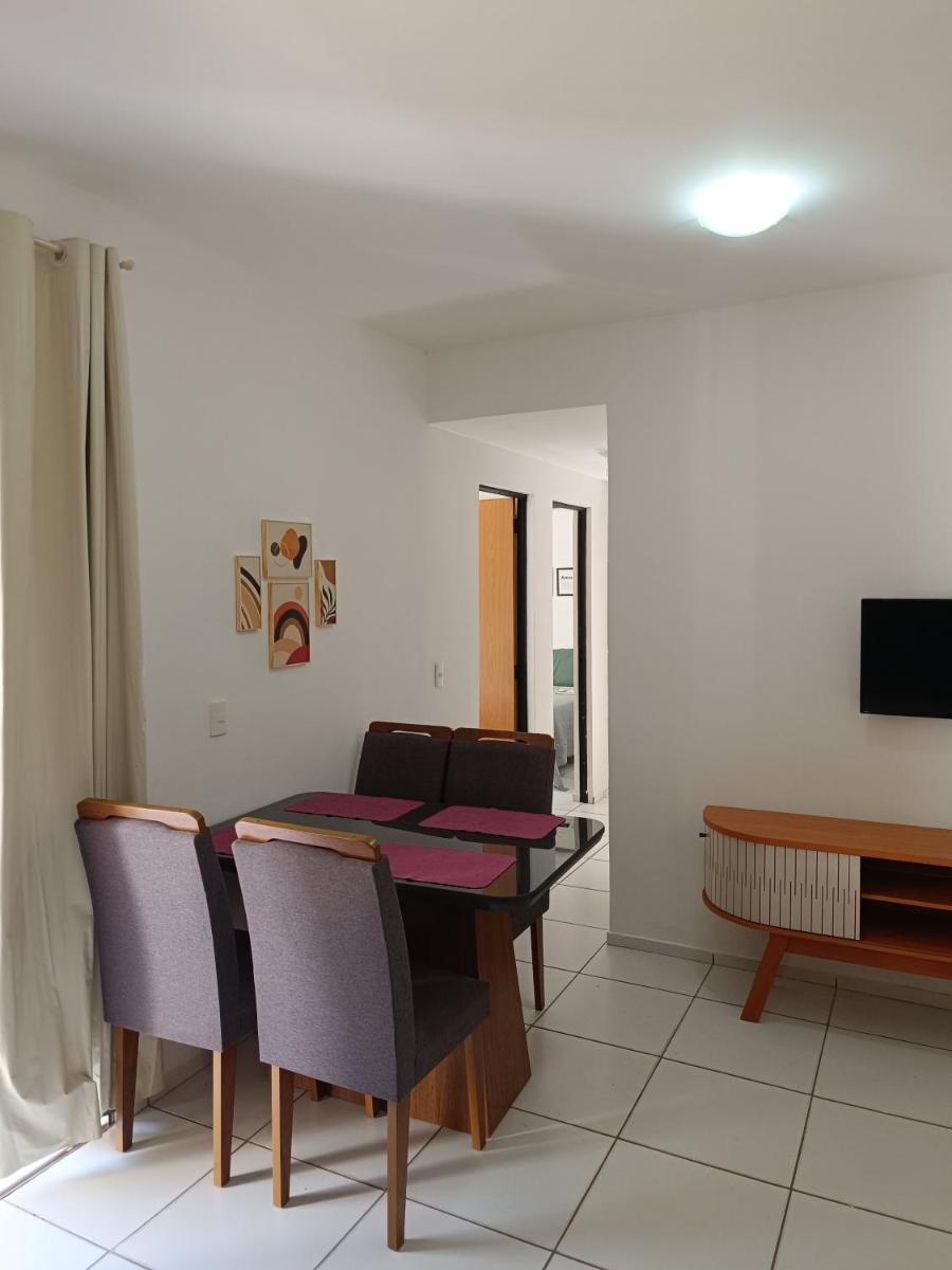 AP 102 Acolhedor situado na Zona Leste, com 3 quartos sendo 1 suíte - Housity