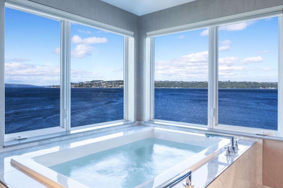 Silver Cloud Hotel Tacoma Waterfront - Housity