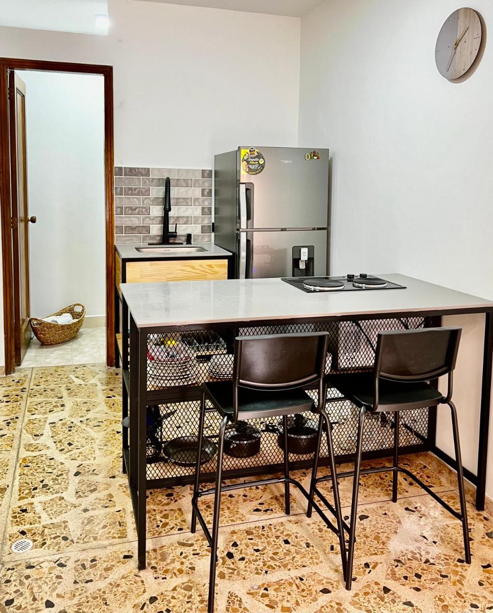 Suitetrails - Apartaestudio tipo loft en Laureles - Av Nutibara