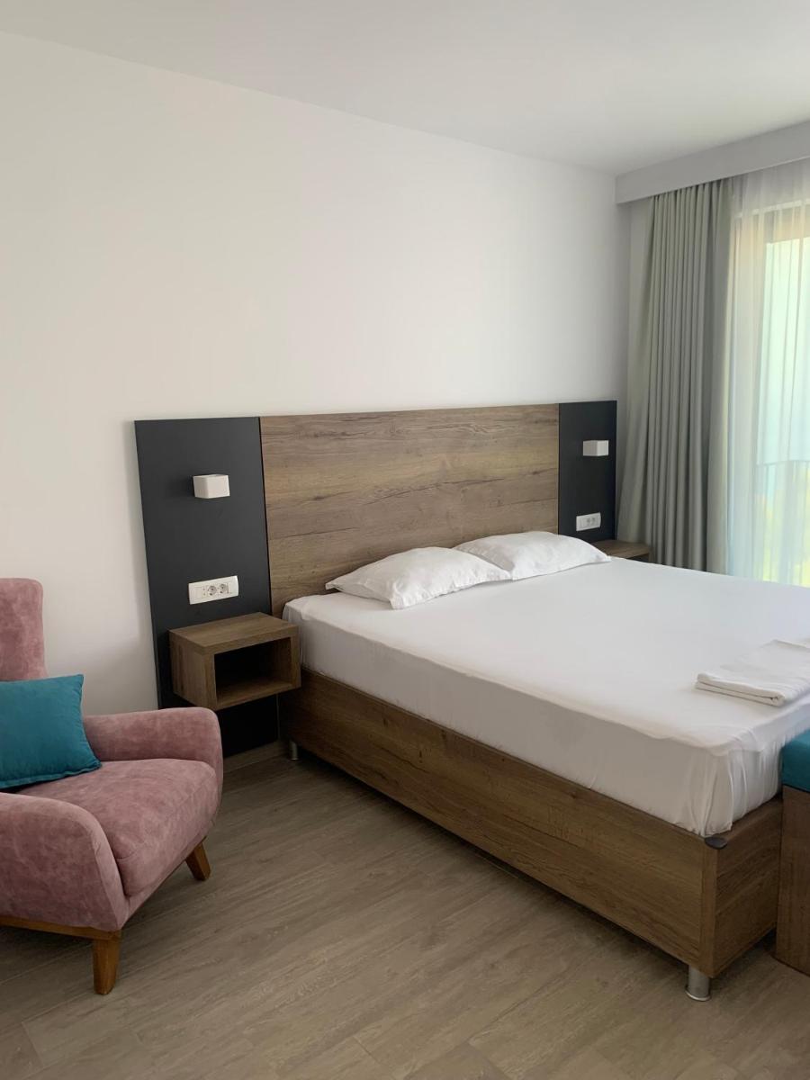Reževići Apartments - Housity