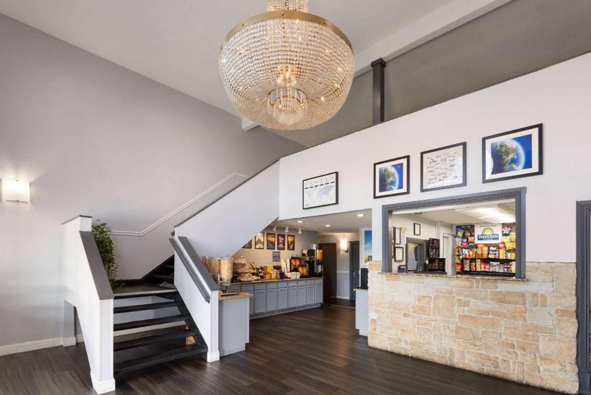 Days Inn by Wyndham Aberdeen - Housity