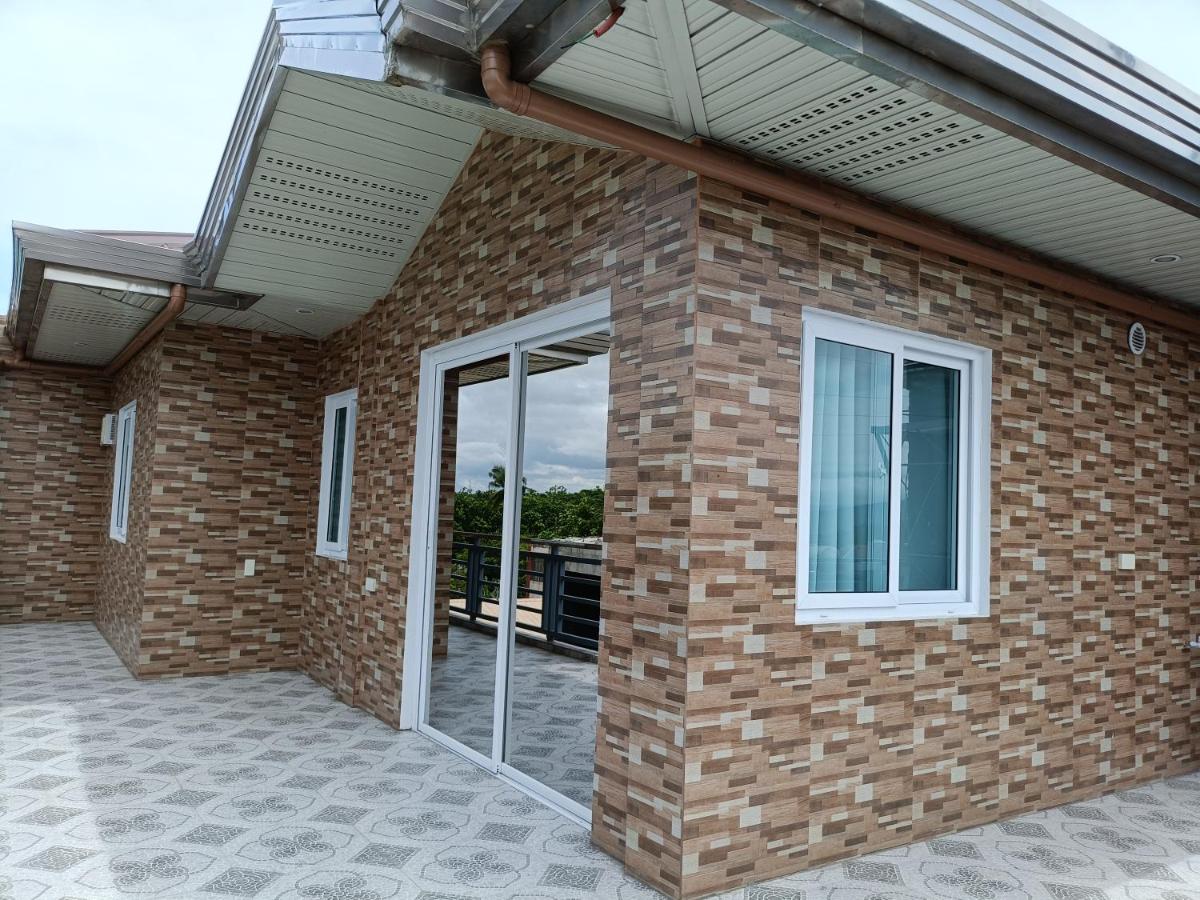 Glorioso Transient - Housity