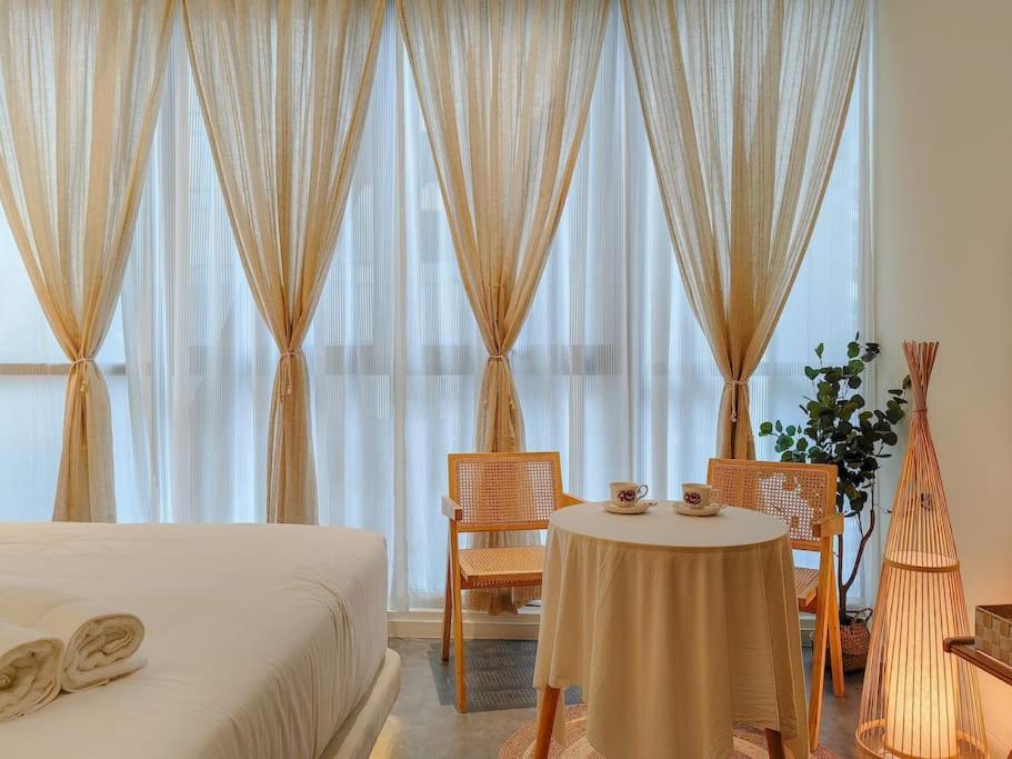 Scarletz Suites by Stevvy KL Home Stay - Housity