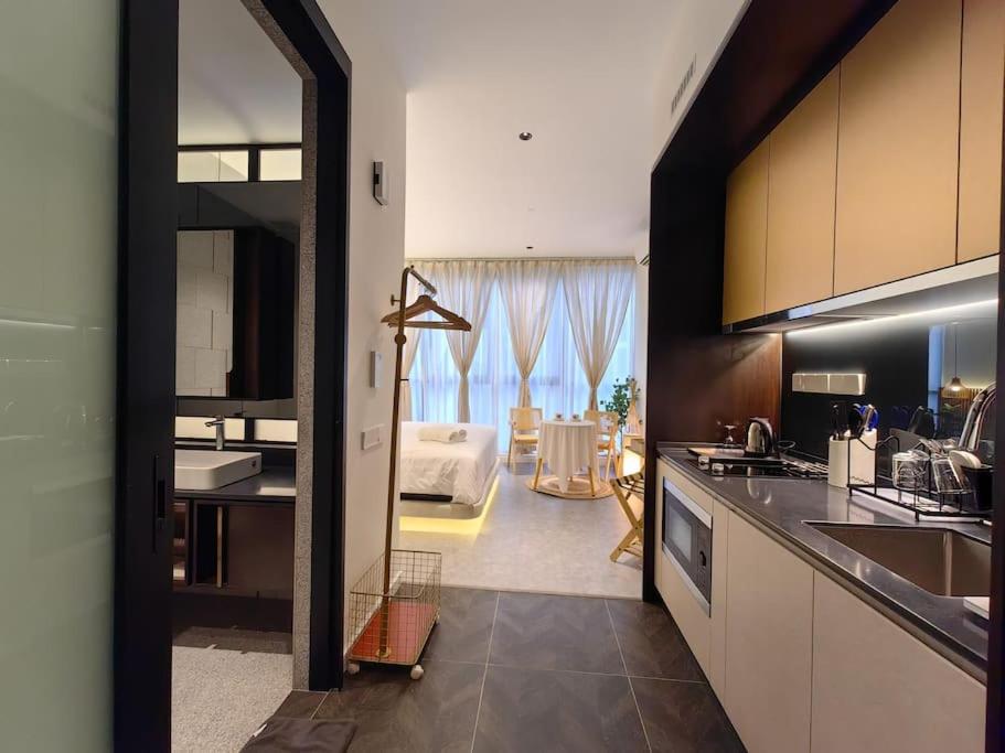 Scarletz Suites by Stevvy KL Home Stay - Housity