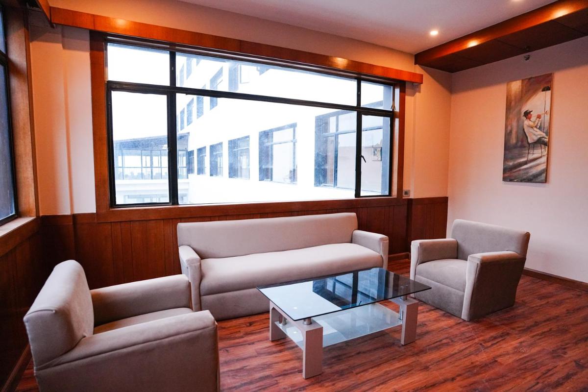 ORSINO RESORT MALL ROAD - Housity