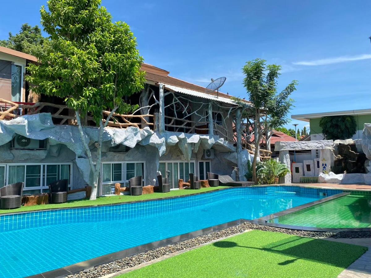 Suwanna Riverside - Housity