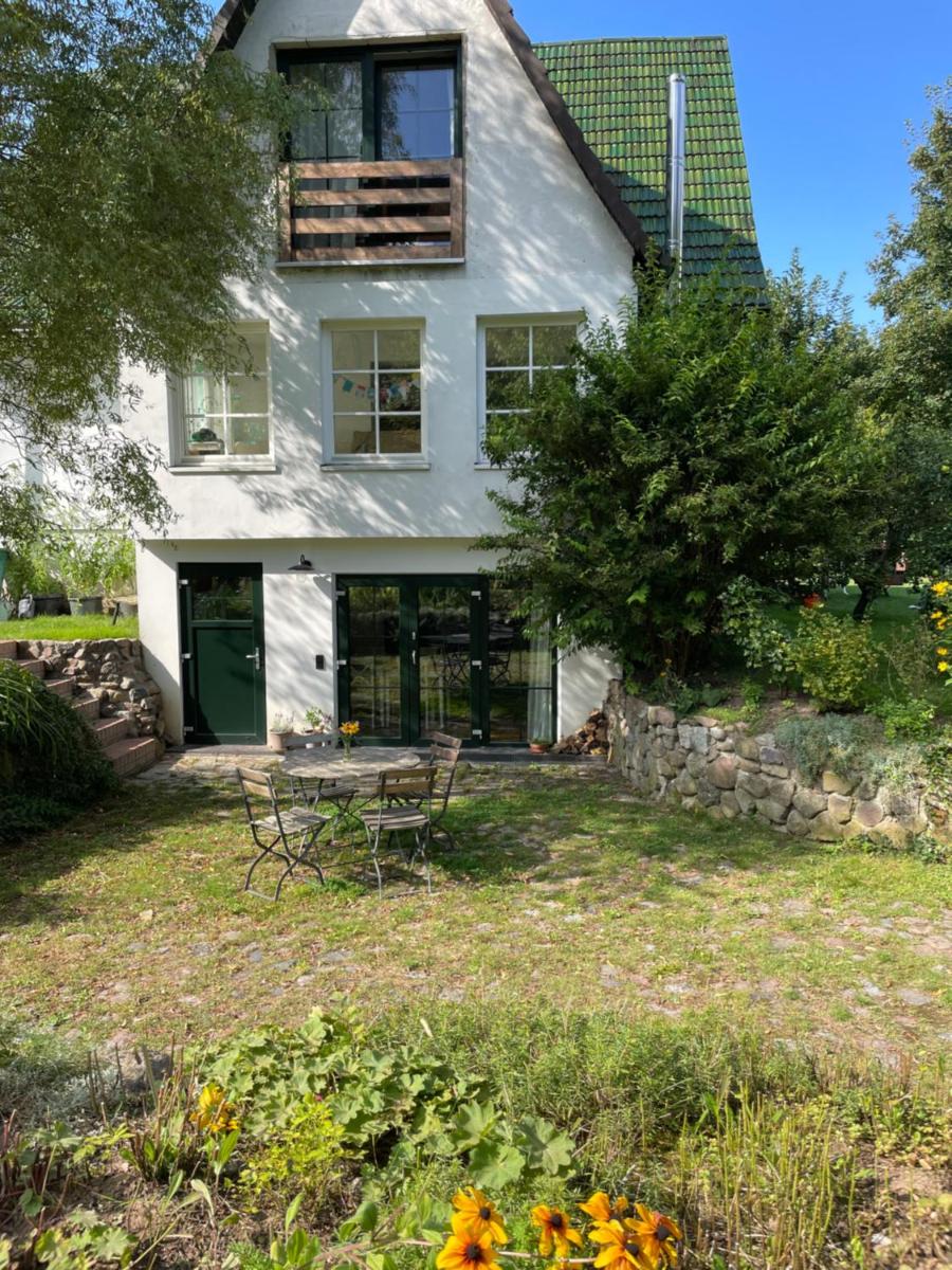 Ferienwohnung am Waldrand mit Sauna - Housity