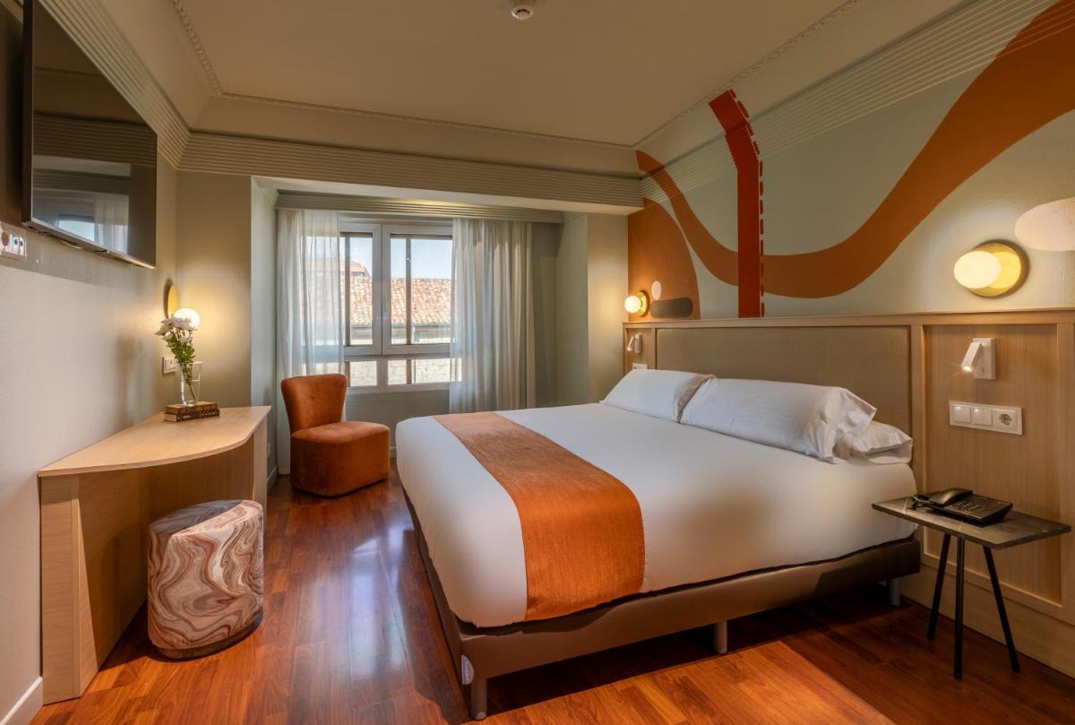 Hotel Corona de Castilla Burgos - Housity