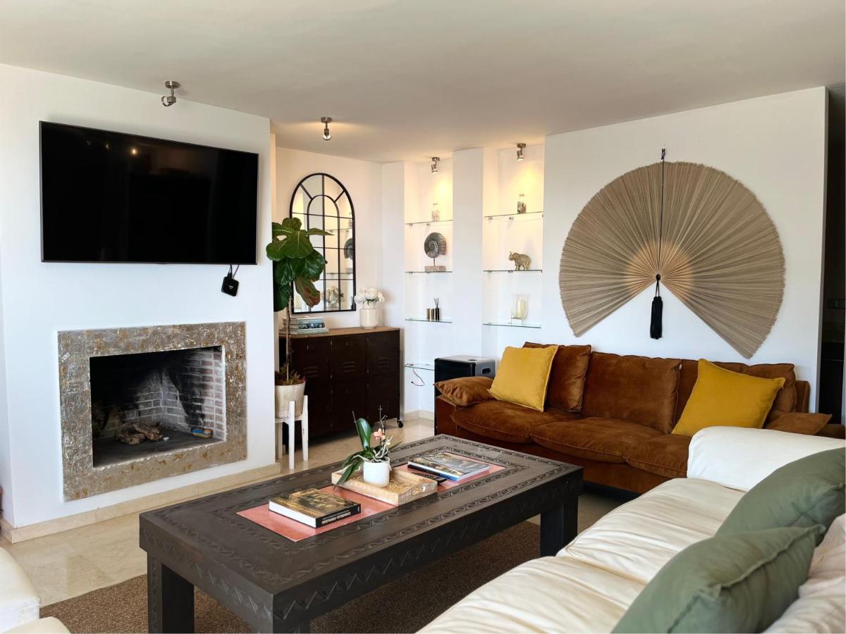 Ojen Penthouse - Housity