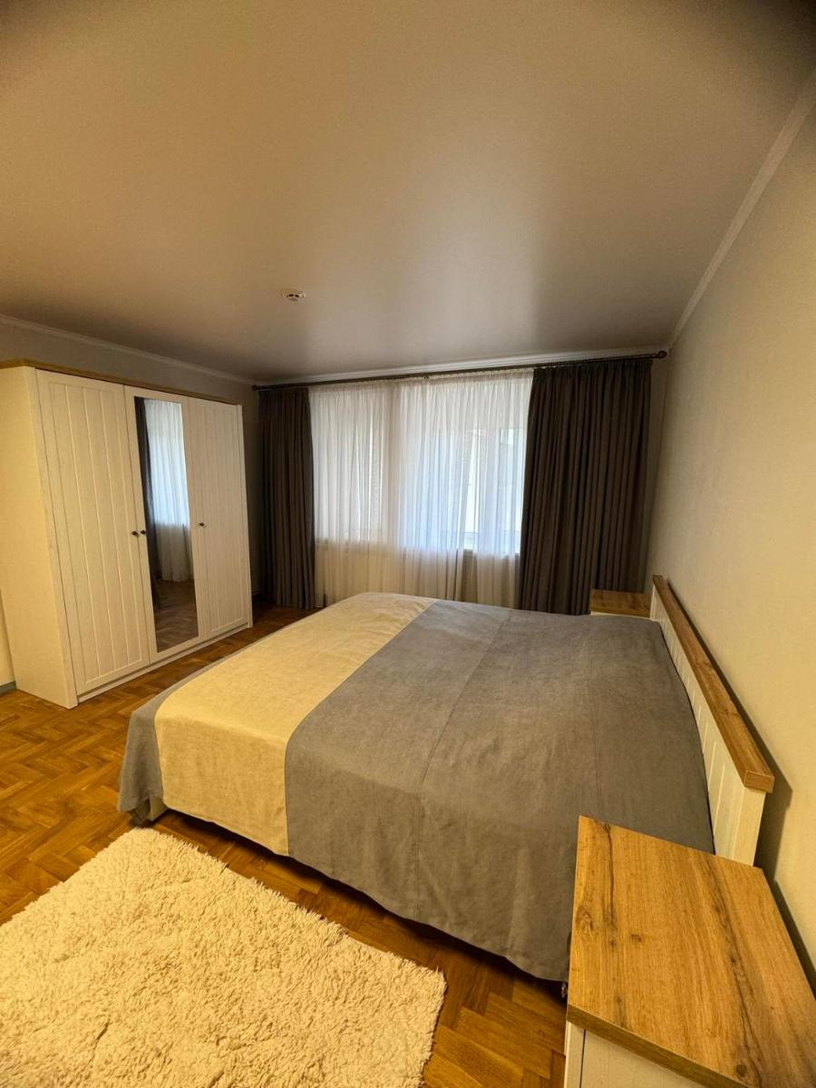 In hotel - Housity