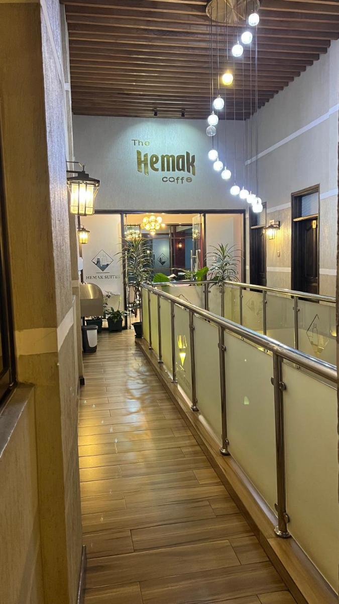 Hemak Suites Hotel - Housity