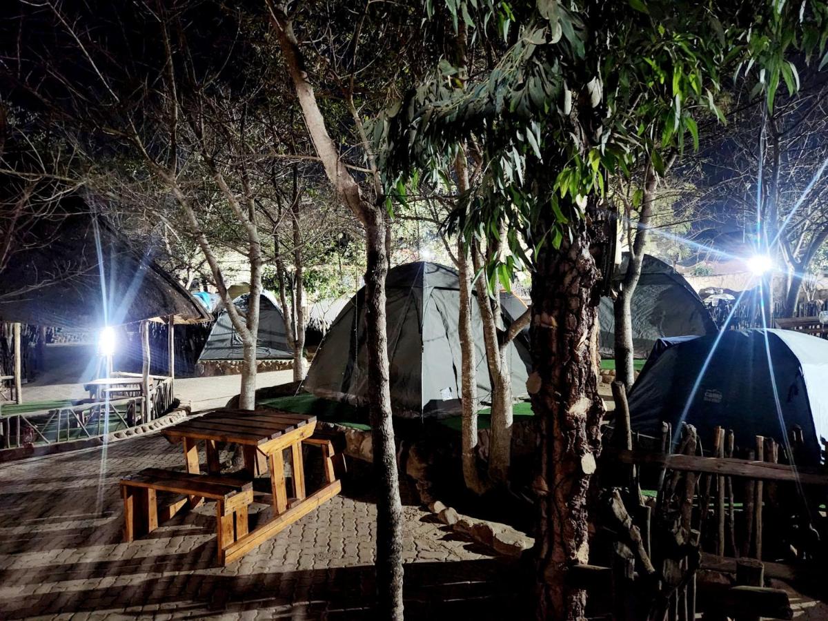 Suitetrails - MAKWATAMBANI GUEST MANOR