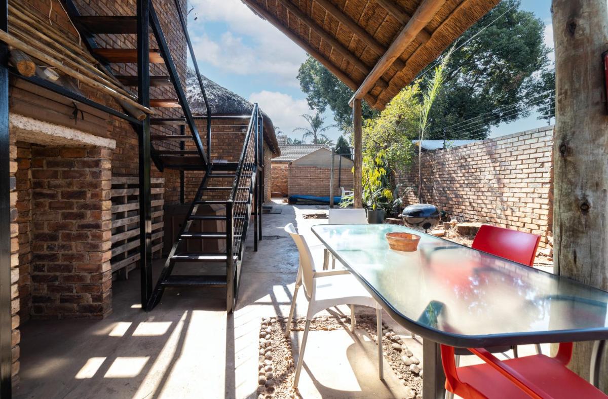 Thatch Haven Guesthouse - Housity
