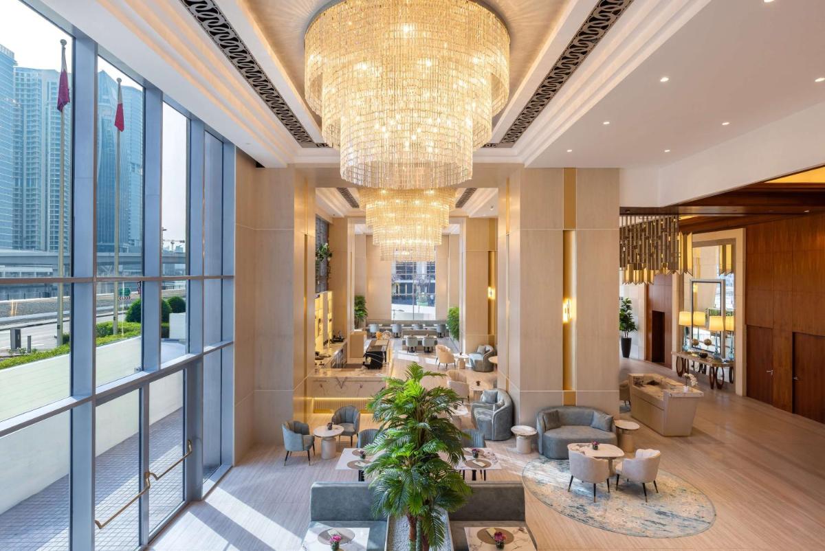 Hilton Dubai Al Habtoor City - Housity